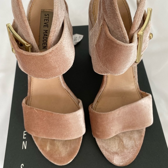 Steve Madden Womens Riesling Velvet Buckle Straps Block Heels - Picture 3 of 7